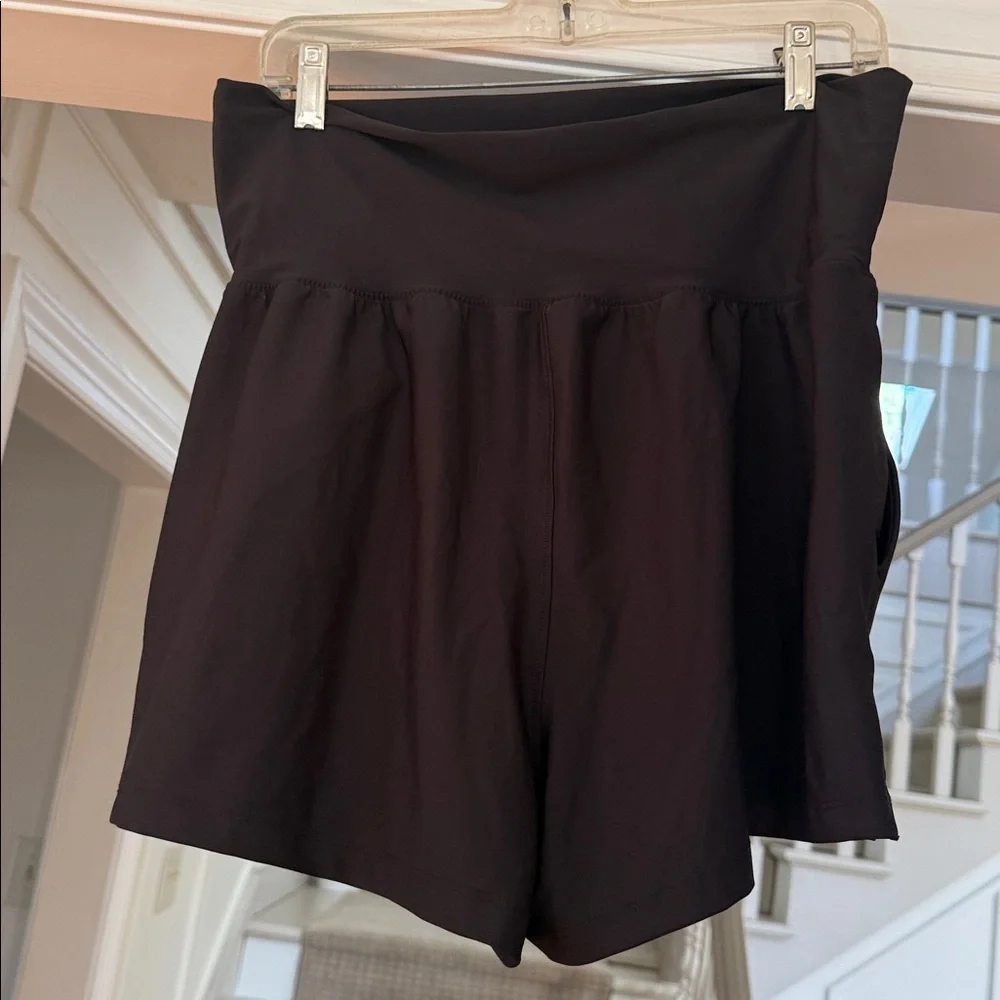 Old Navy Active Powersoft High Rise Go Dry Shorts - Picture 3 of 5